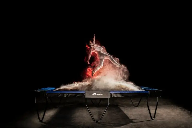 16 Fun & Creative Things To Do Alone on a Trampoline 7 model athlete jumping trampoline