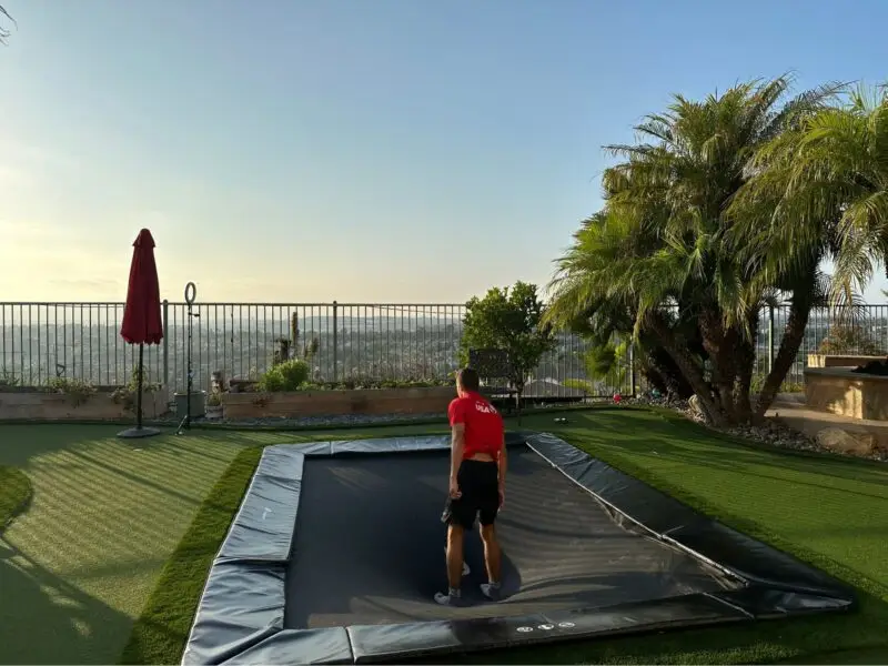 trampoline landing technique